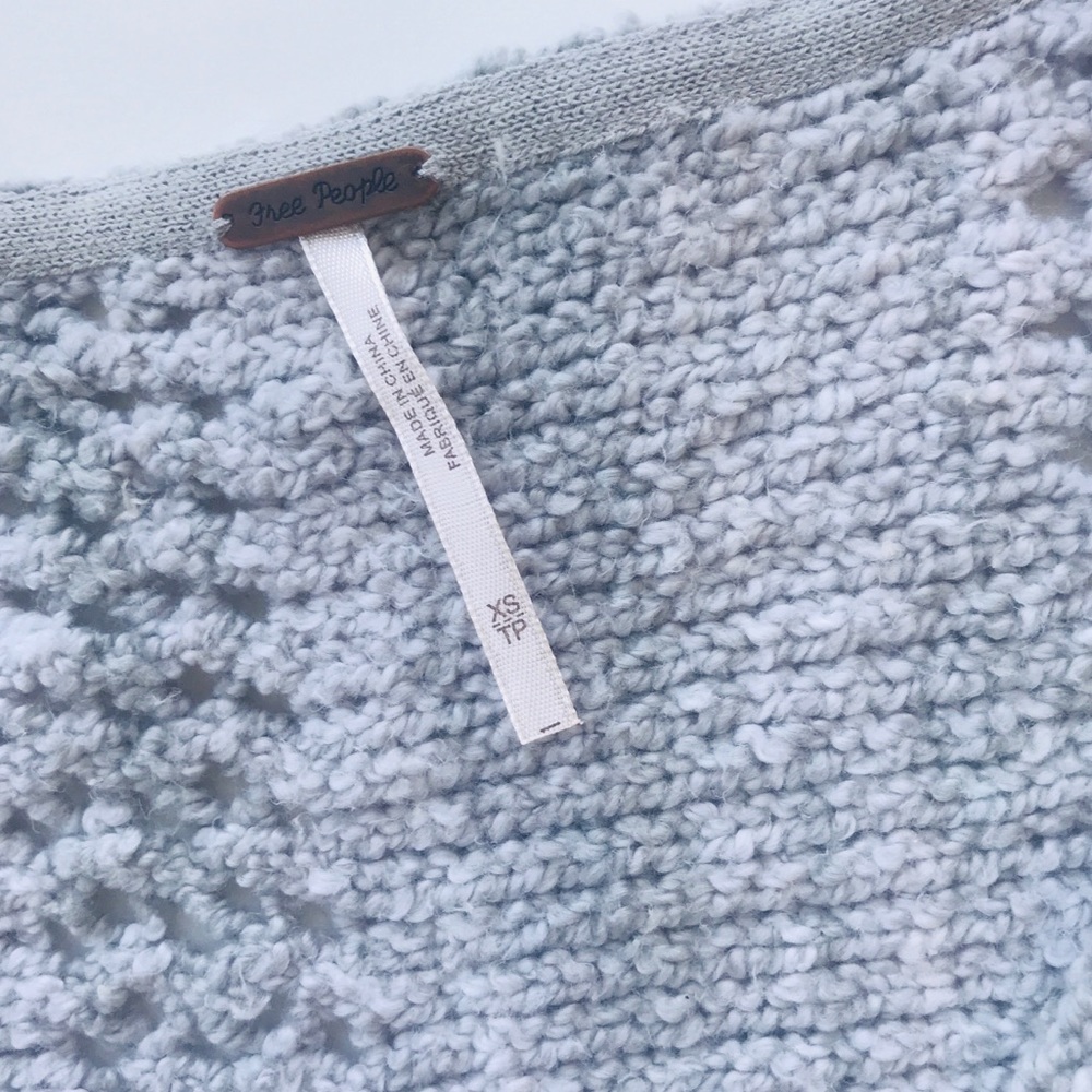 Free People Soft Chunky Crop V neck Sweater Sz XS - Picture 3 of 7